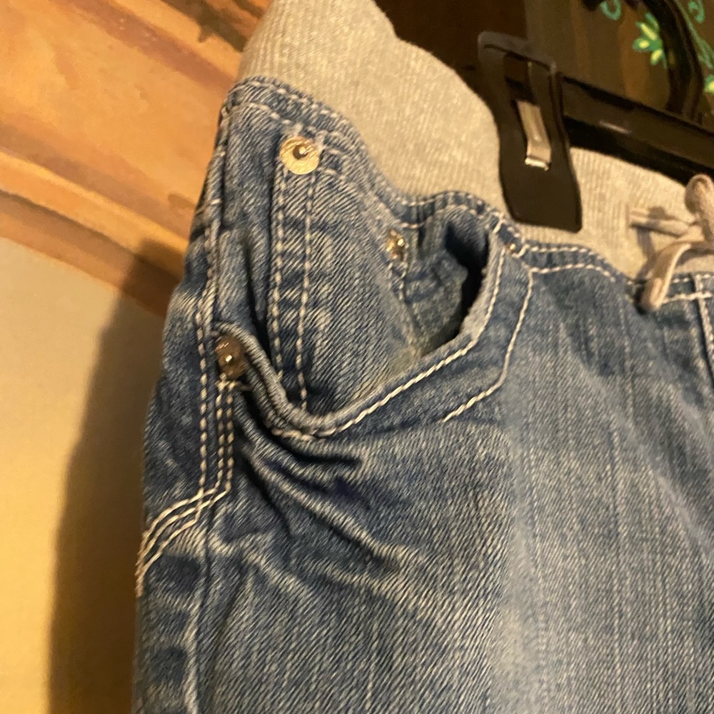 Justice Denim Capri Pants With Fabric Stretch Waist (tagged 8 1/2) - Picture 3 of 6